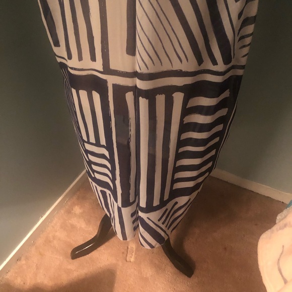 NWT Button down sleeveless long Navy & White top - Picture 4 of 6